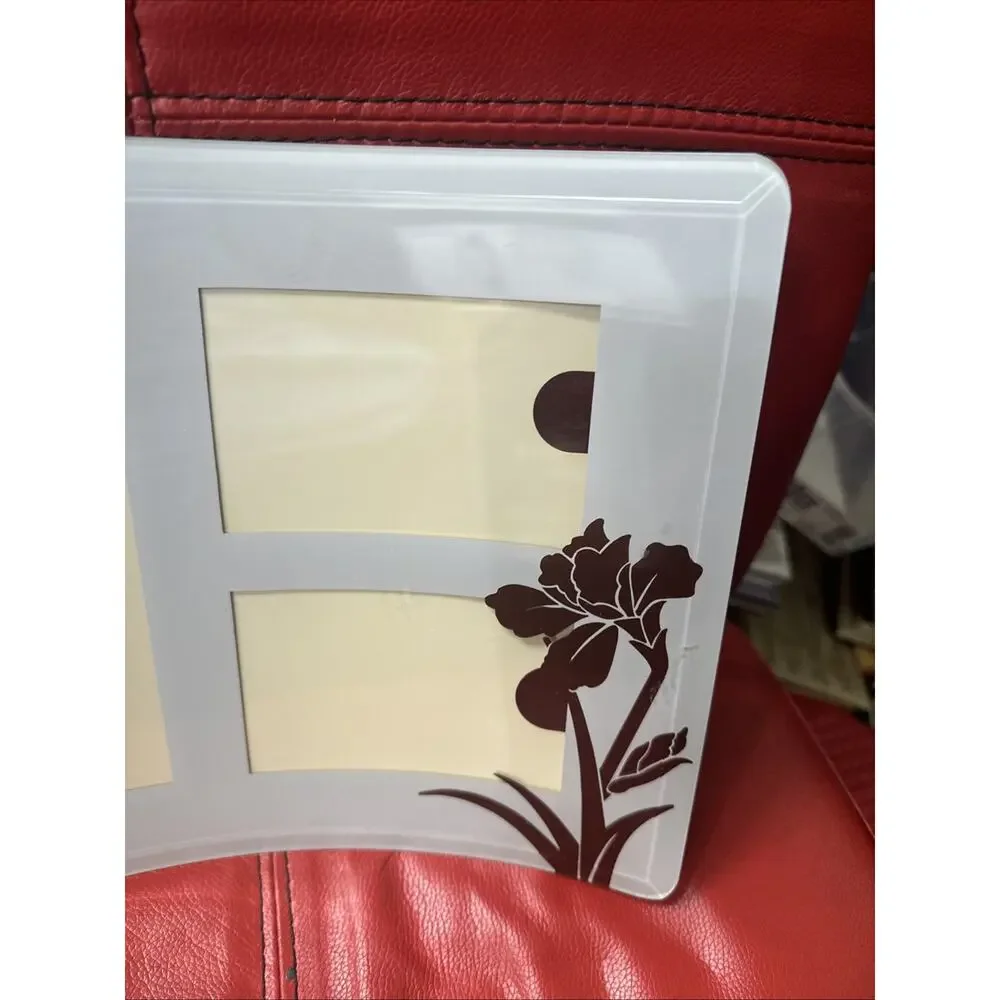 Beveled Curved Picture Frame for 3 Photos with‎ Floral Accents